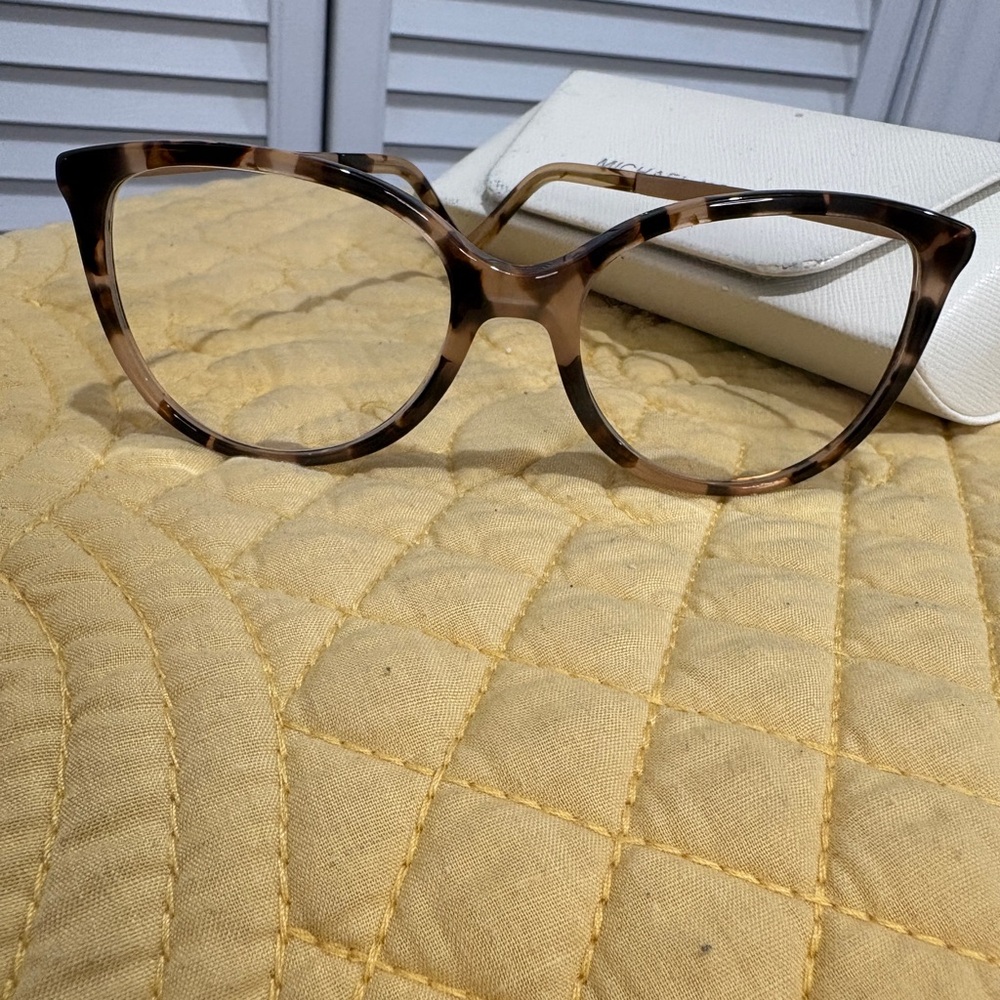 🐢 Michael Kors Tortoise Eyeglass Frames – Chic Everyday Designer Look